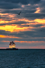 Load image into Gallery viewer, Lorain Harbor Lighthouse