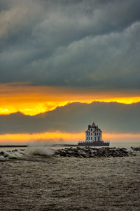 Lorain Harbor Lighthouse 2